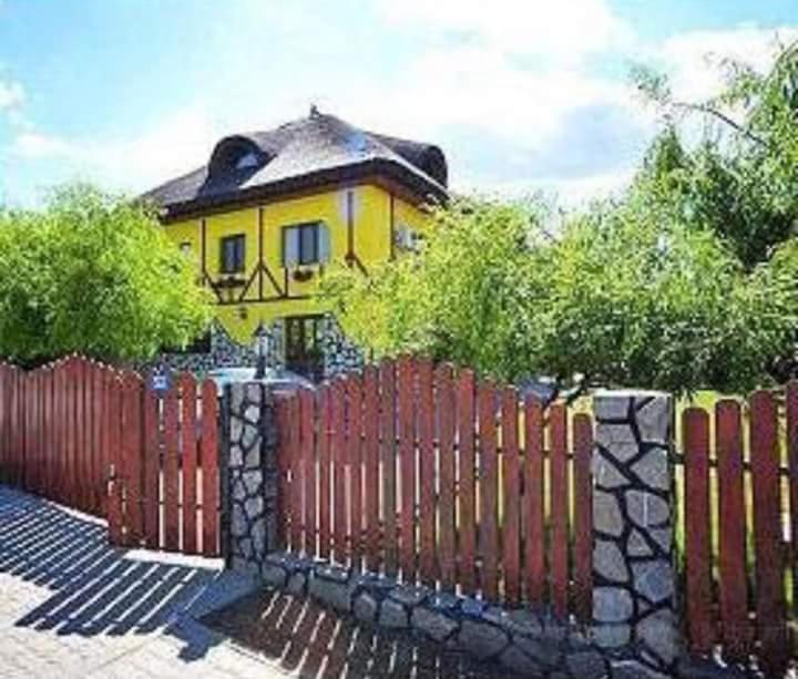Отель Constantin Si Elena Дунавэцу-де-Жос Экстерьер фото